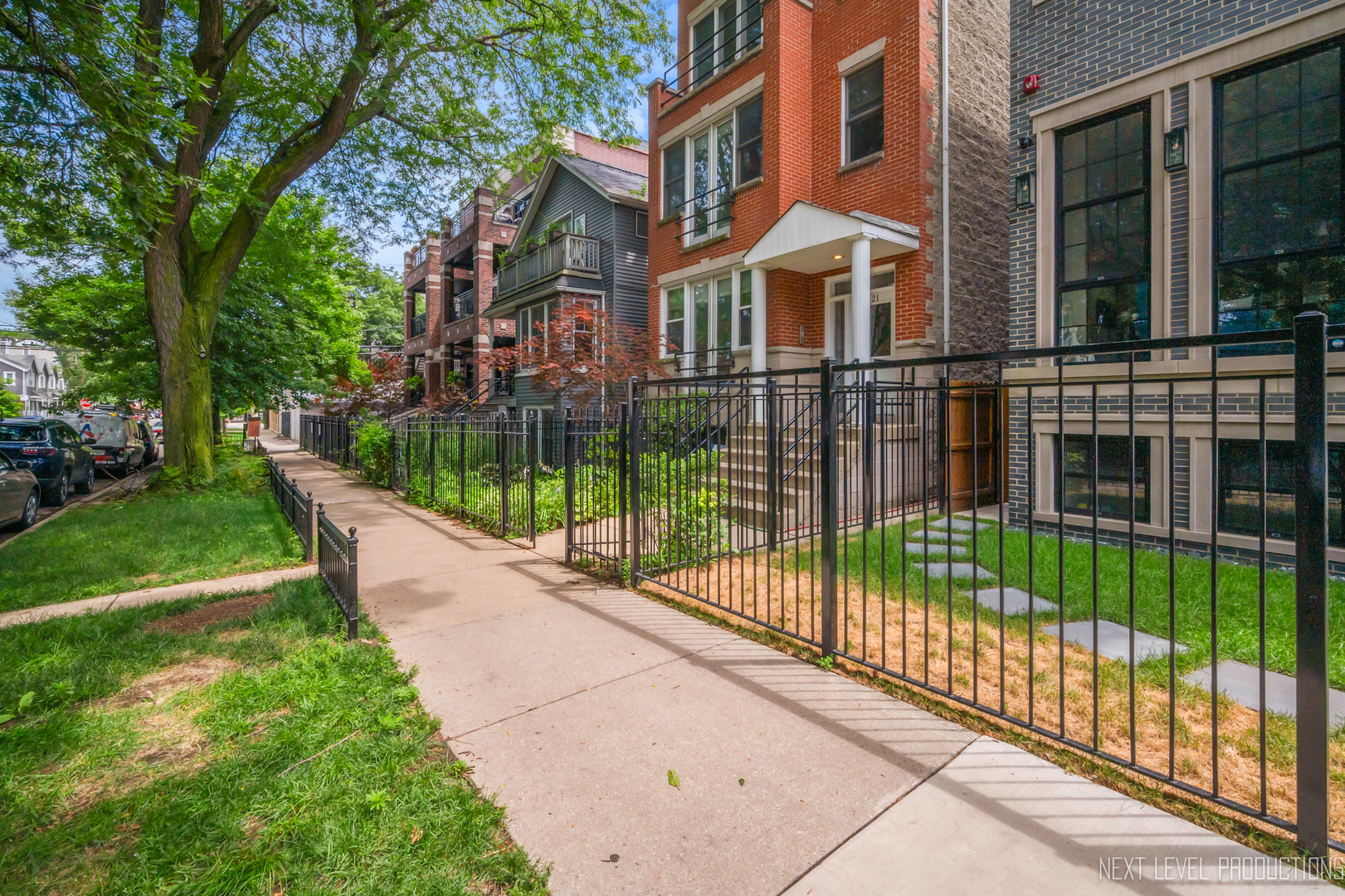 1221 W School Street #2, Chicago, IL 60657
