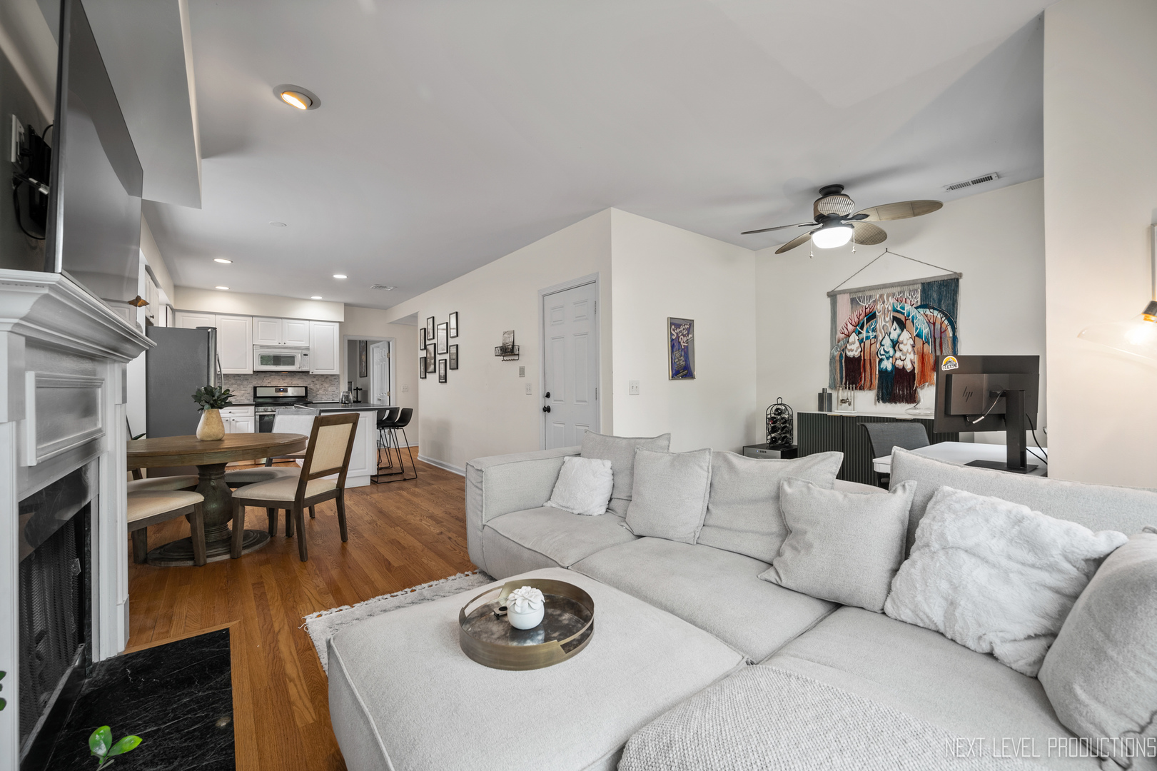 1221 W School Street #2, Chicago, IL 60657