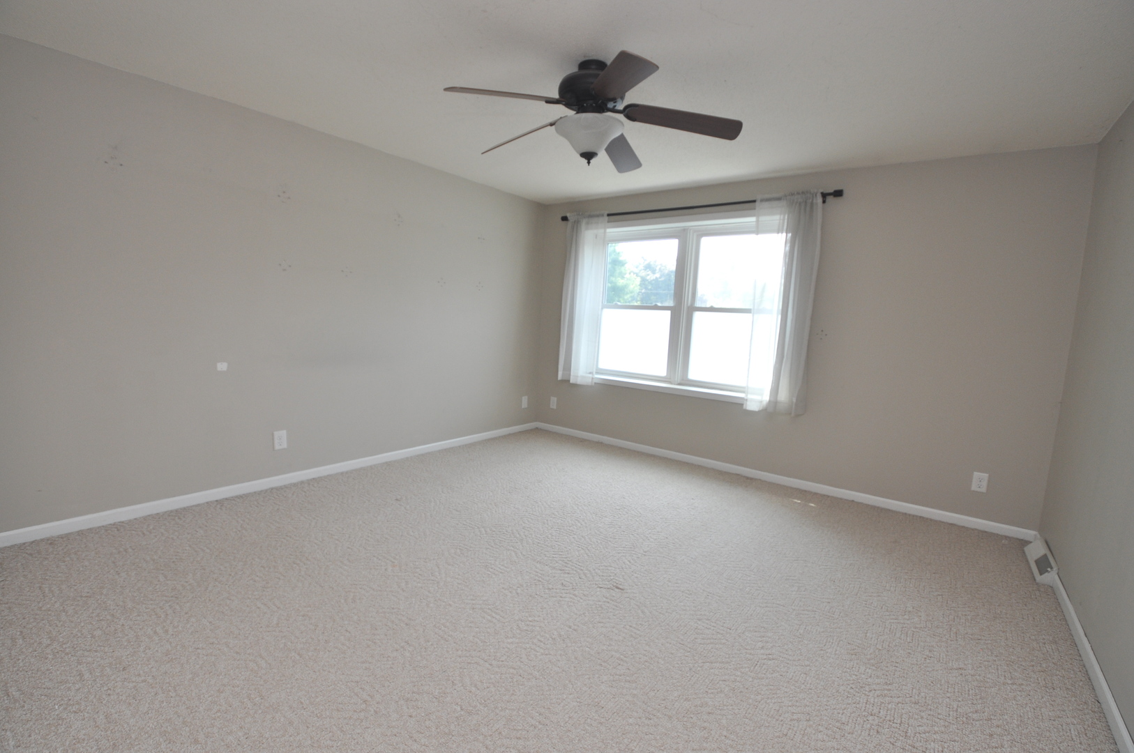 25680 W Raska Lane #5, Lake Villa, IL 60046