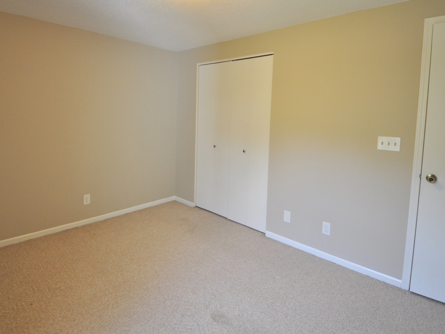 25680 W Raska Lane #5, Lake Villa, IL 60046