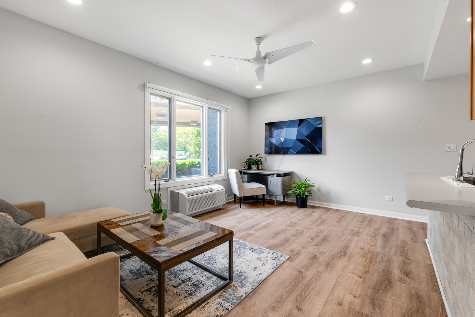 1 Renaissance Place #8GF, Palatine, IL 60067