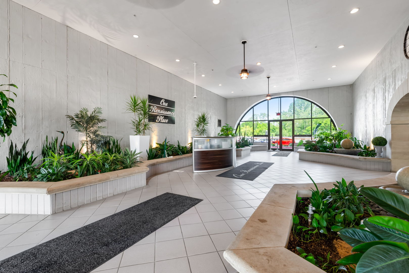 1 Renaissance Place #8GF, Palatine, IL 60067