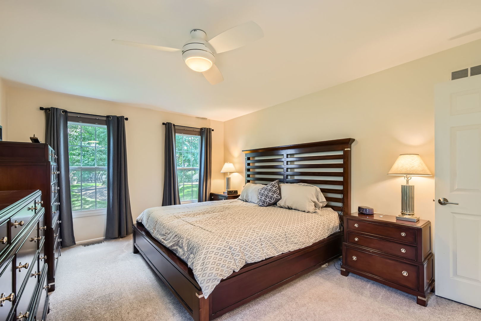 457 Sutherland Lane, Prospect Heights, IL 60070