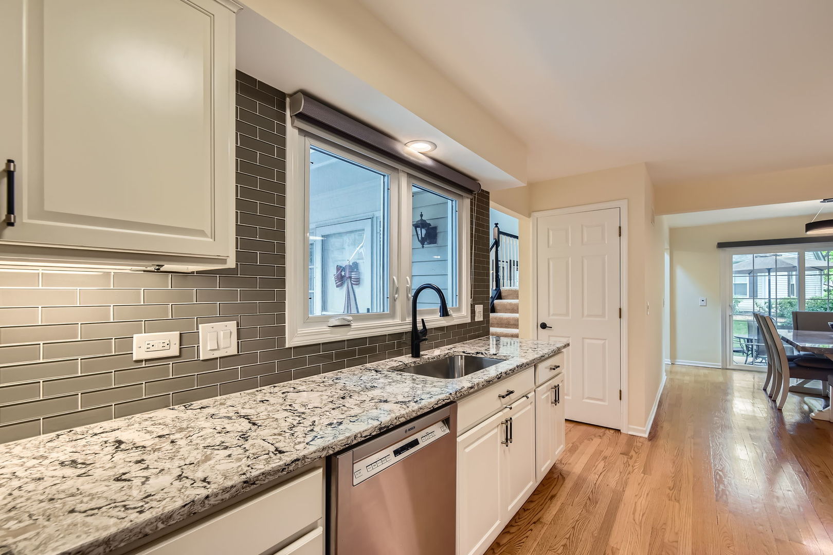 457 Sutherland Lane, Prospect Heights, IL 60070