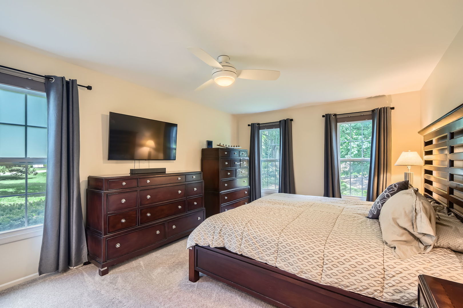 457 Sutherland Lane, Prospect Heights, IL 60070