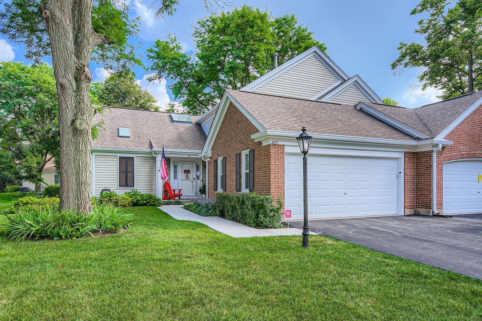 457 Sutherland Lane, Prospect Heights, IL 60070