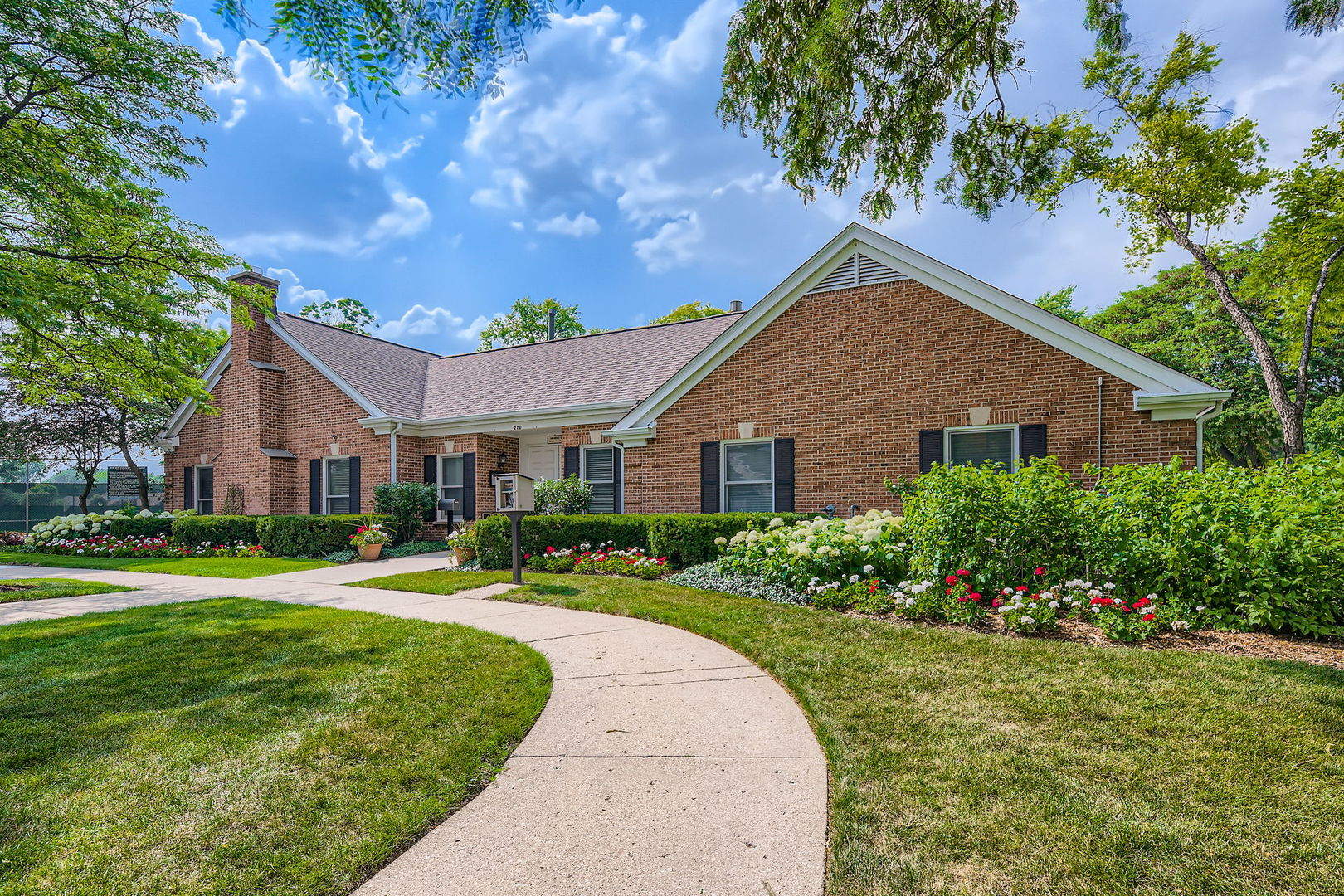 457 Sutherland Lane, Prospect Heights, IL 60070