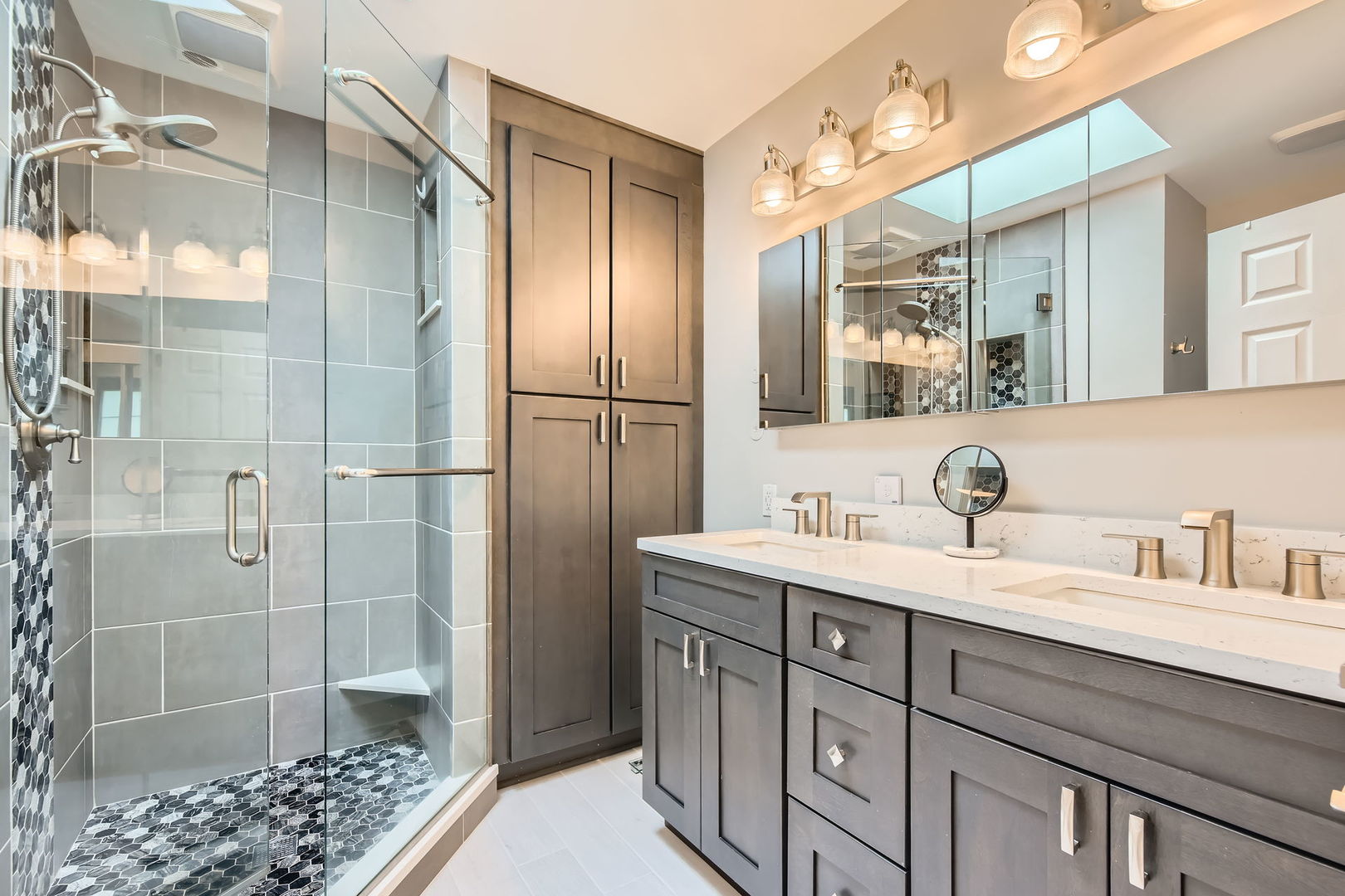 457 Sutherland Lane, Prospect Heights, IL 60070