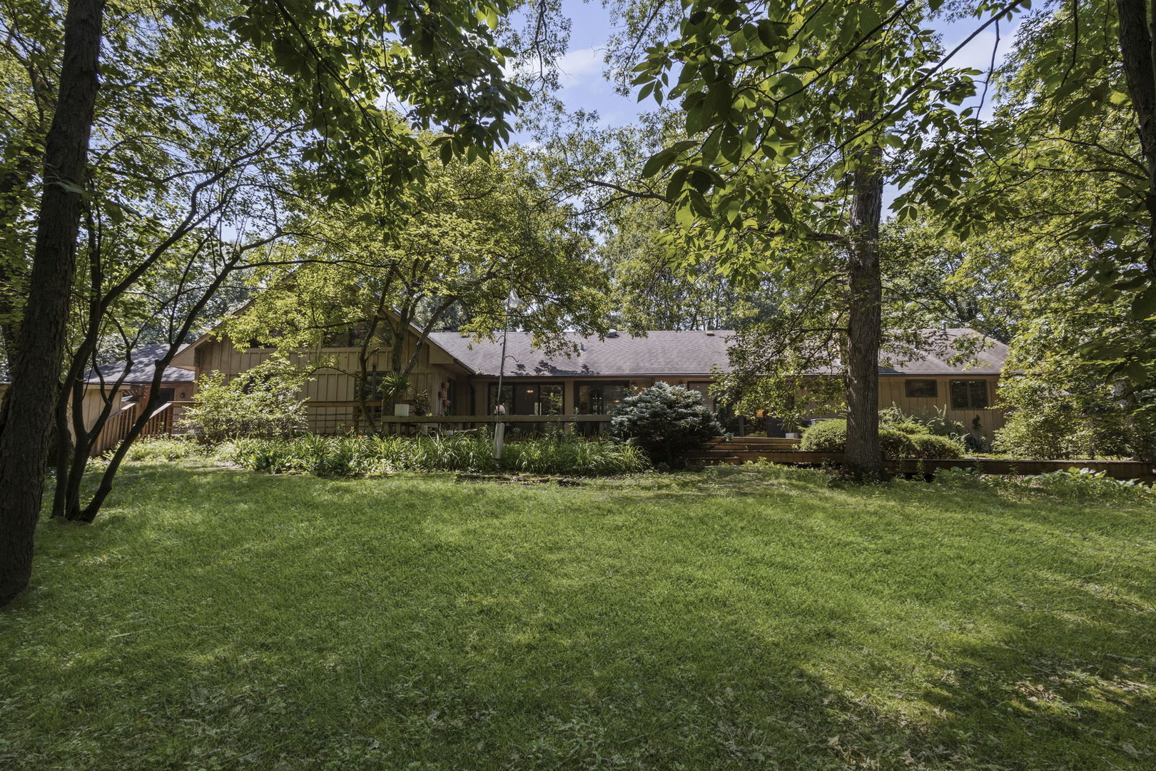 4 Brierwoods Lane, Hawthorn Woods, IL 60047