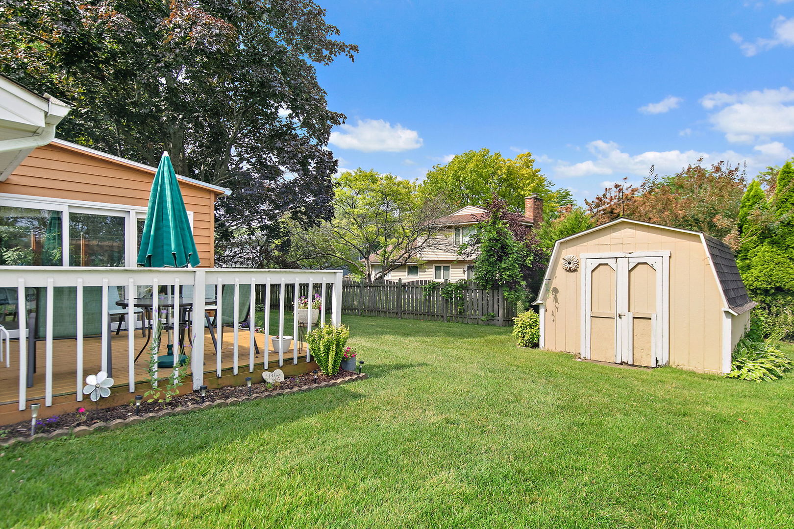 120 S Staffire Drive, Schaumburg, IL 60193