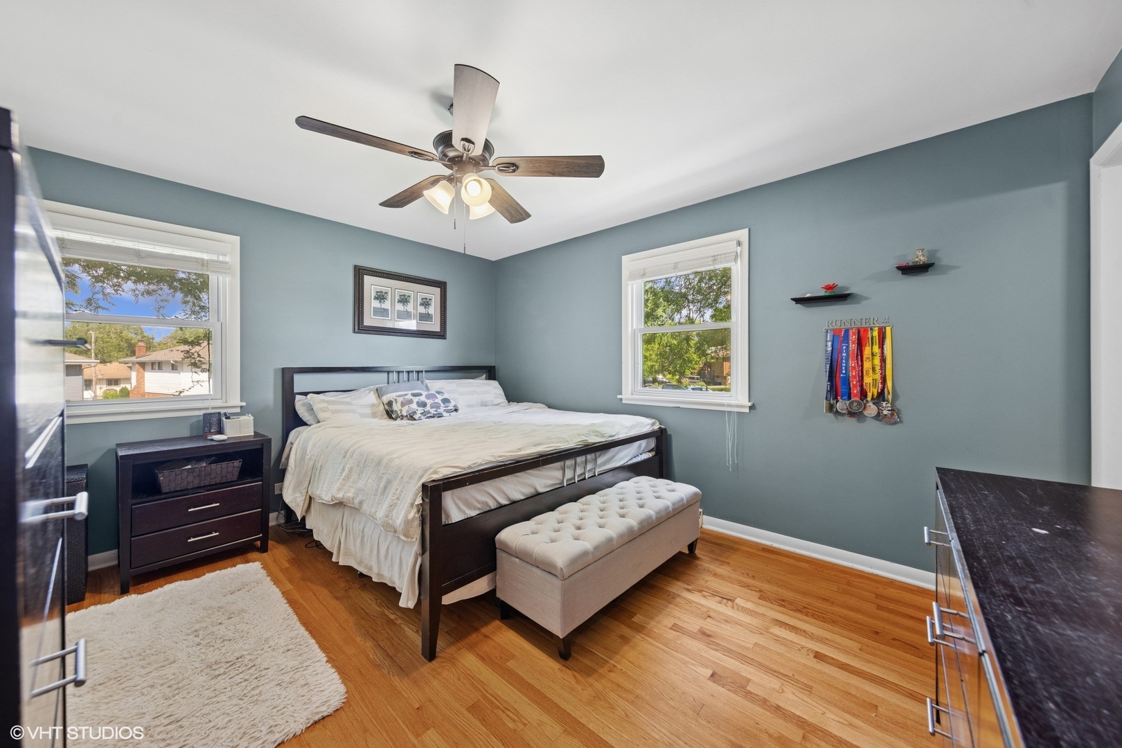 305 WILLOWCREST Drive, Villa Park, IL 60181
