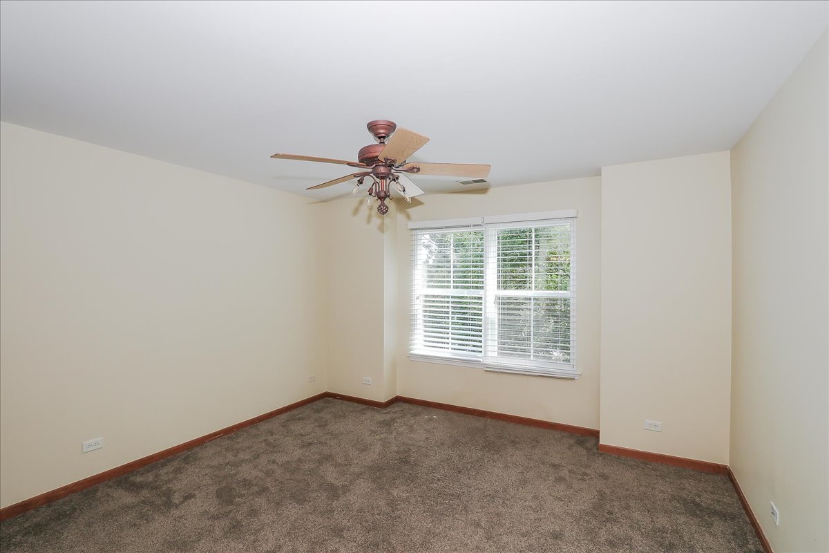 1137 N Claremont Drive, Palatine, IL 60074