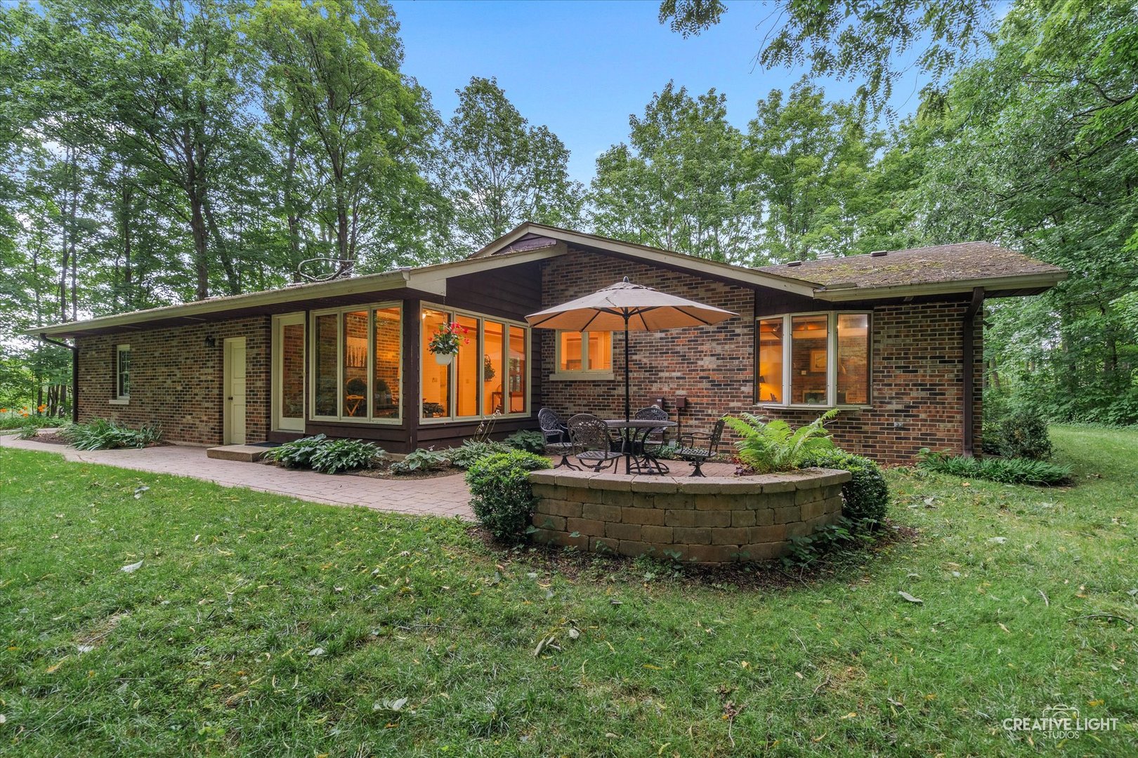 21 W Timberlake Trail, Oswego, IL 60543
