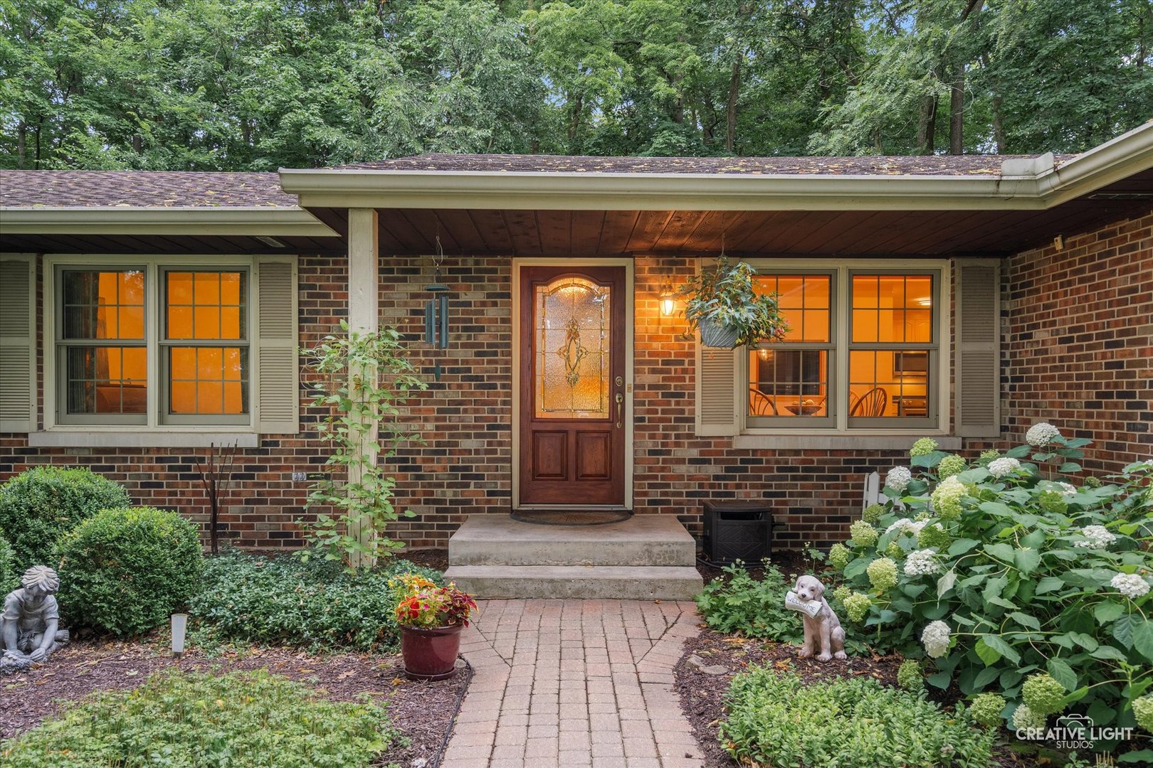 21 W Timberlake Trail, Oswego, IL 60543