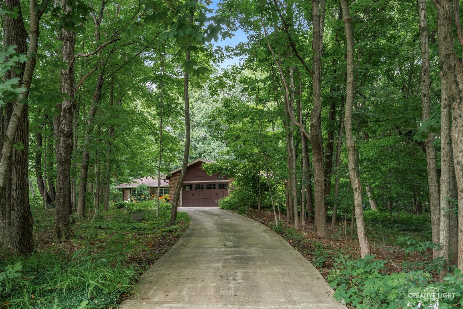21 W Timberlake Trail, Oswego, IL 60543