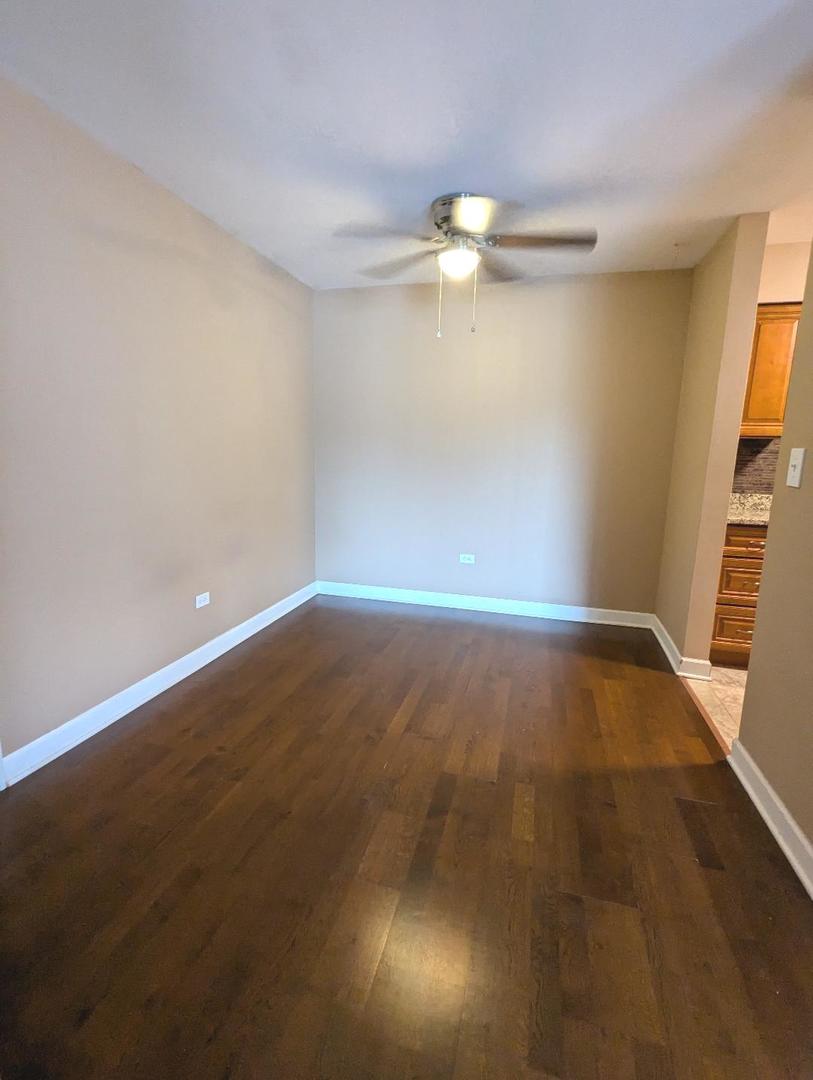 6174 Knoll Lane Court #102, Willowbrook, IL 60527