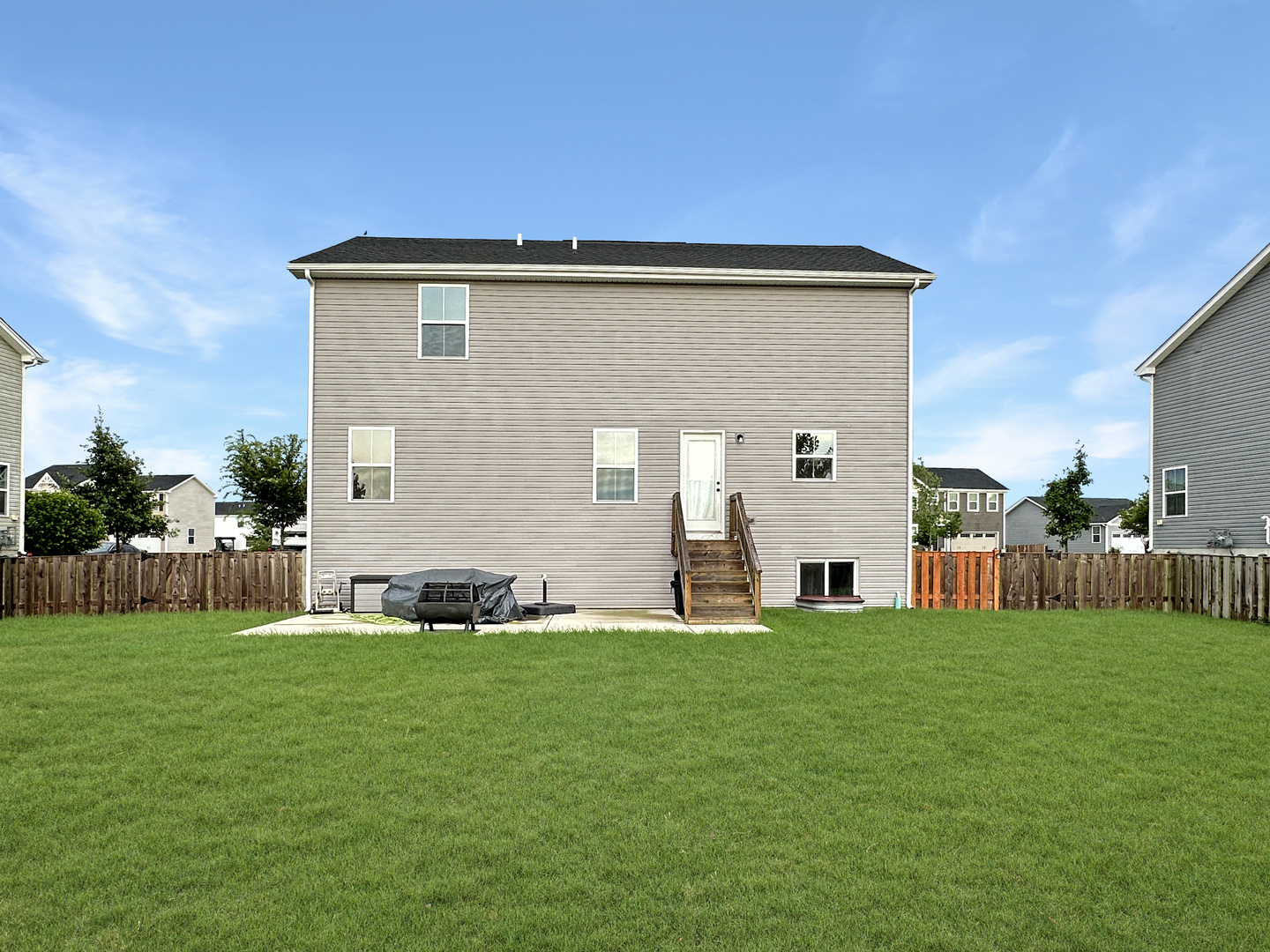 3436 Big Bend Drive, Montgomery, IL 60538