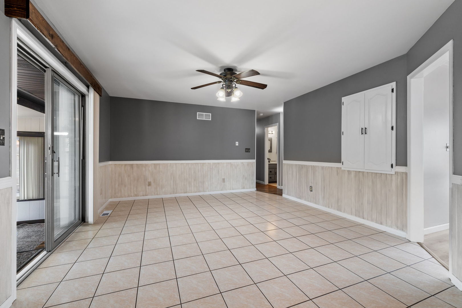 24730 W Cottage Road, Wilmington, IL 60481