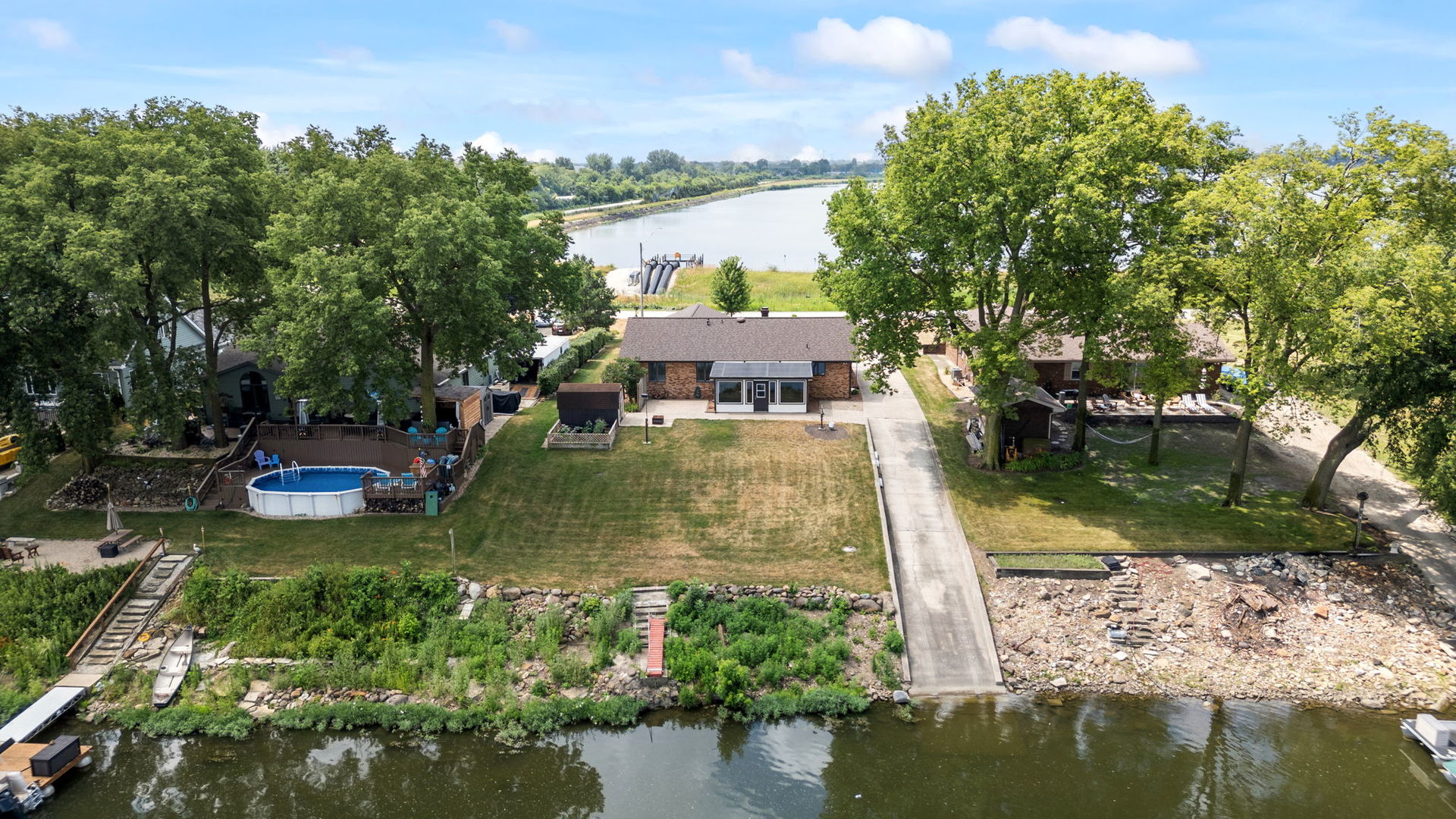 24730 W Cottage Road, Wilmington, IL 60481