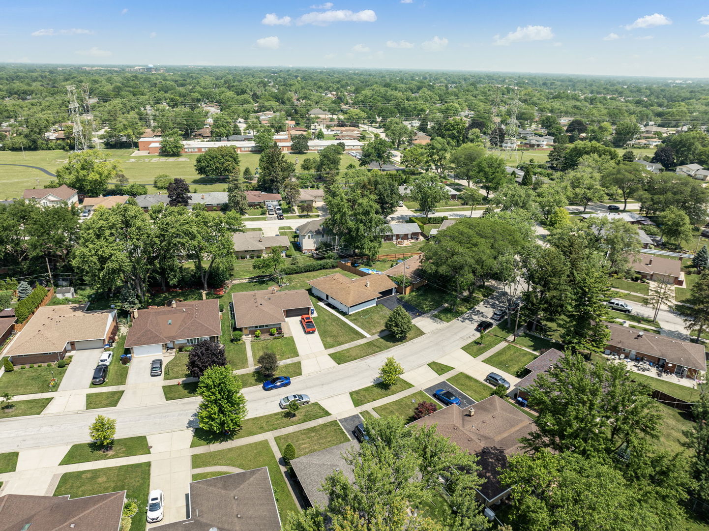 300 Lance Drive, Des Plaines, IL 60016