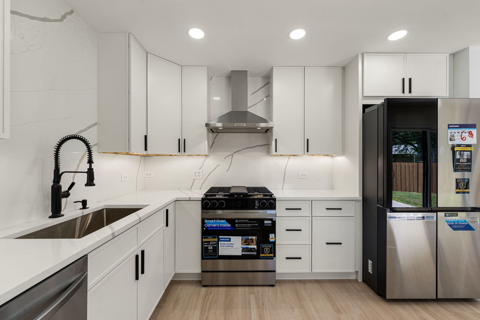 300 Lance Drive, Des Plaines, IL 60016