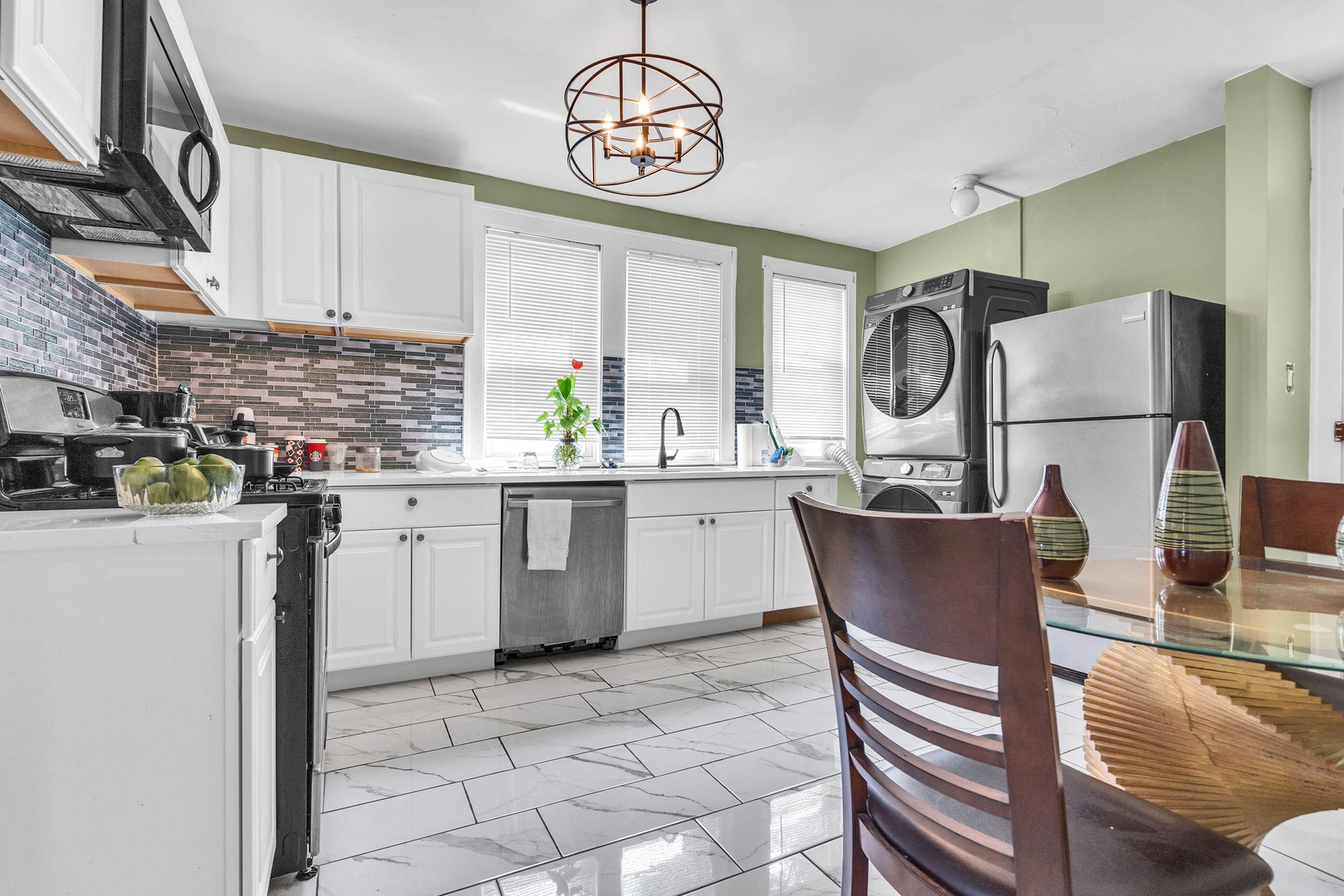 1842 Elmwood Avenue, Berwyn, IL 60402