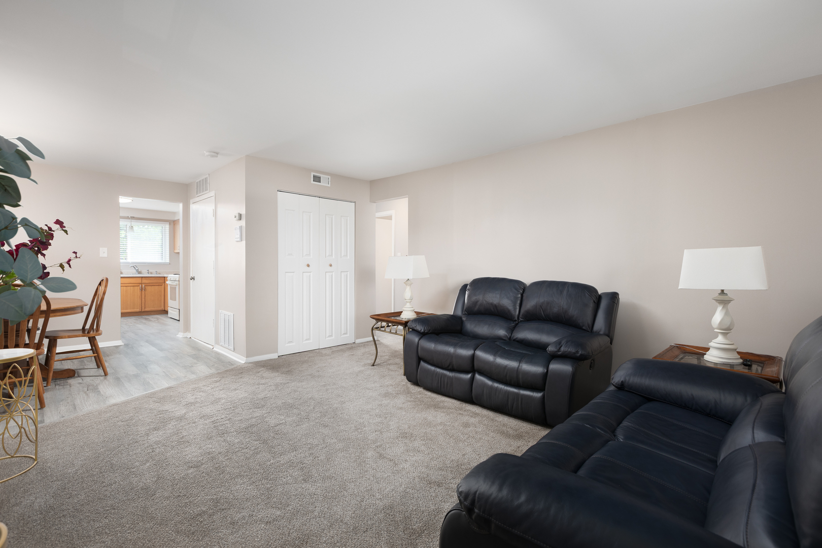1500 S Fairfield Avenue #2A, Lombard, IL 60148