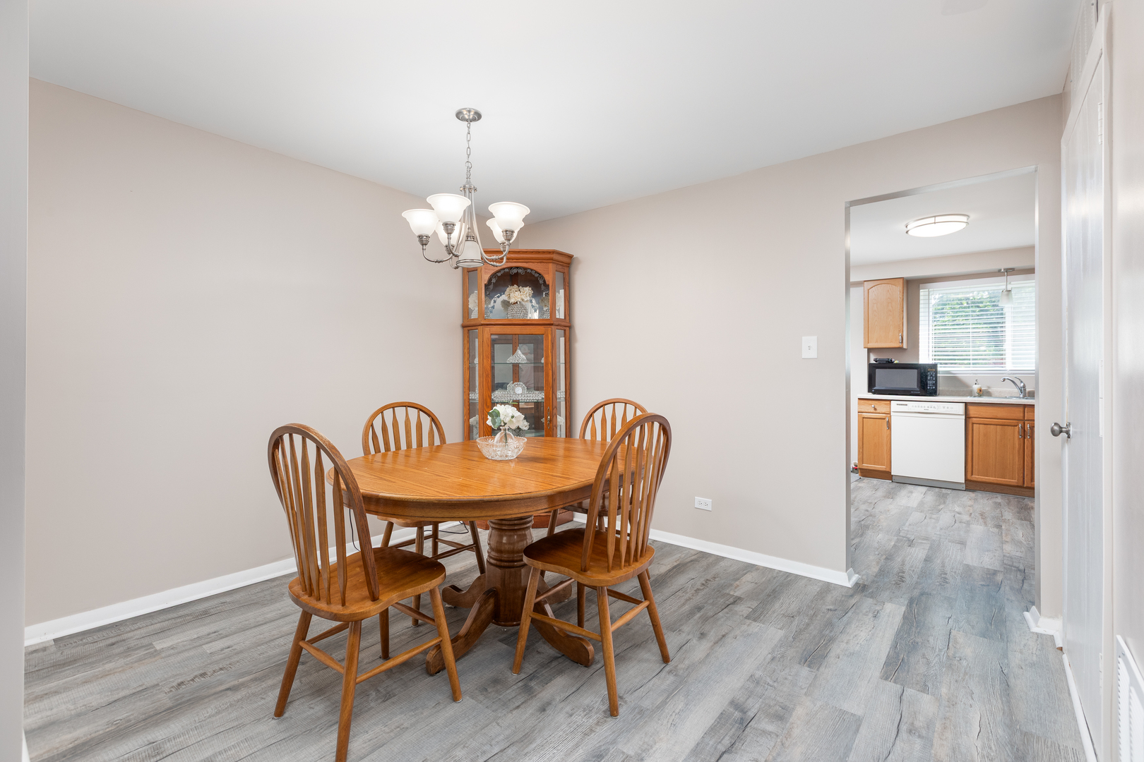 1500 S Fairfield Avenue #2A, Lombard, IL 60148