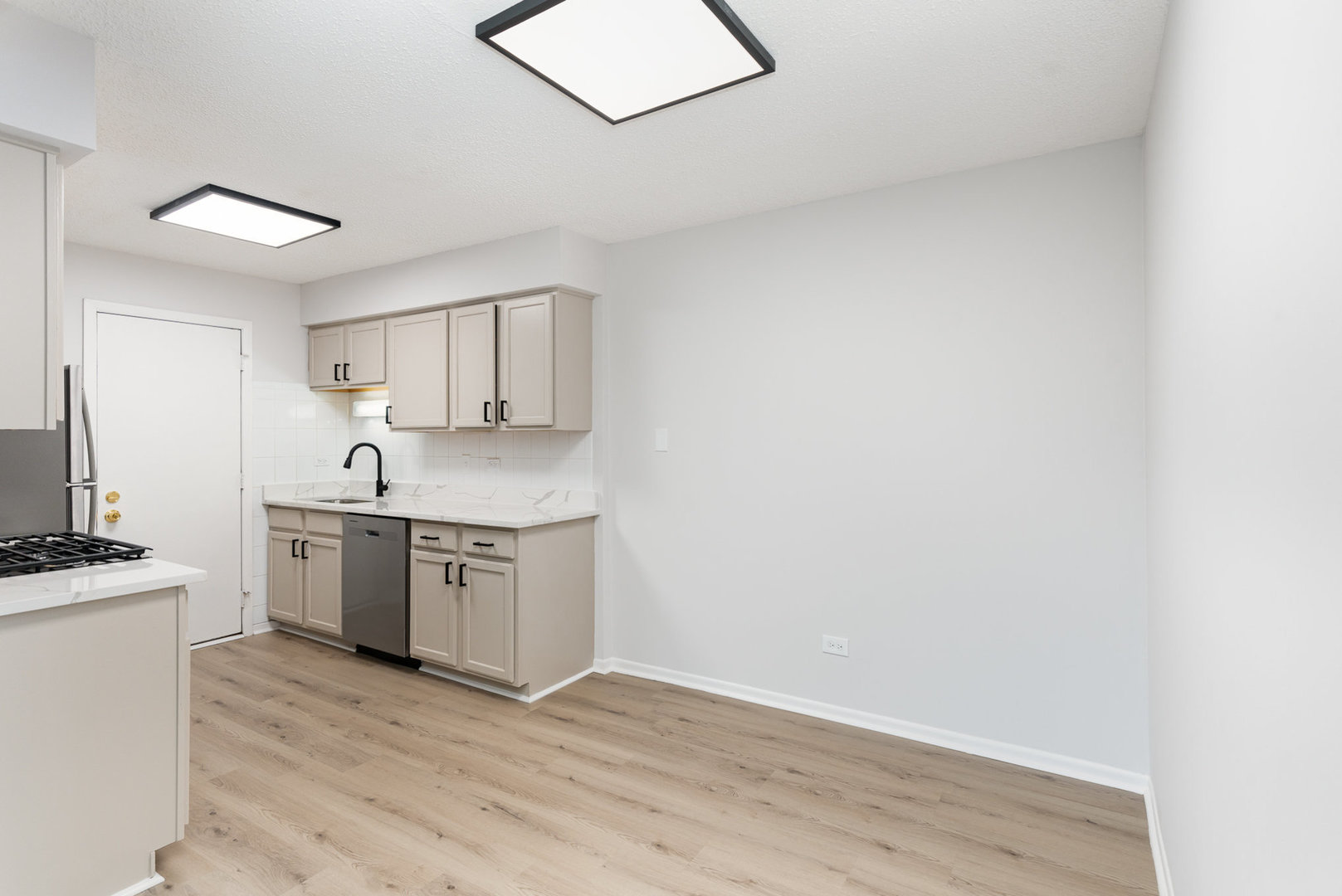 9860 W 153rd Street #309, Orland Park, IL 60462
