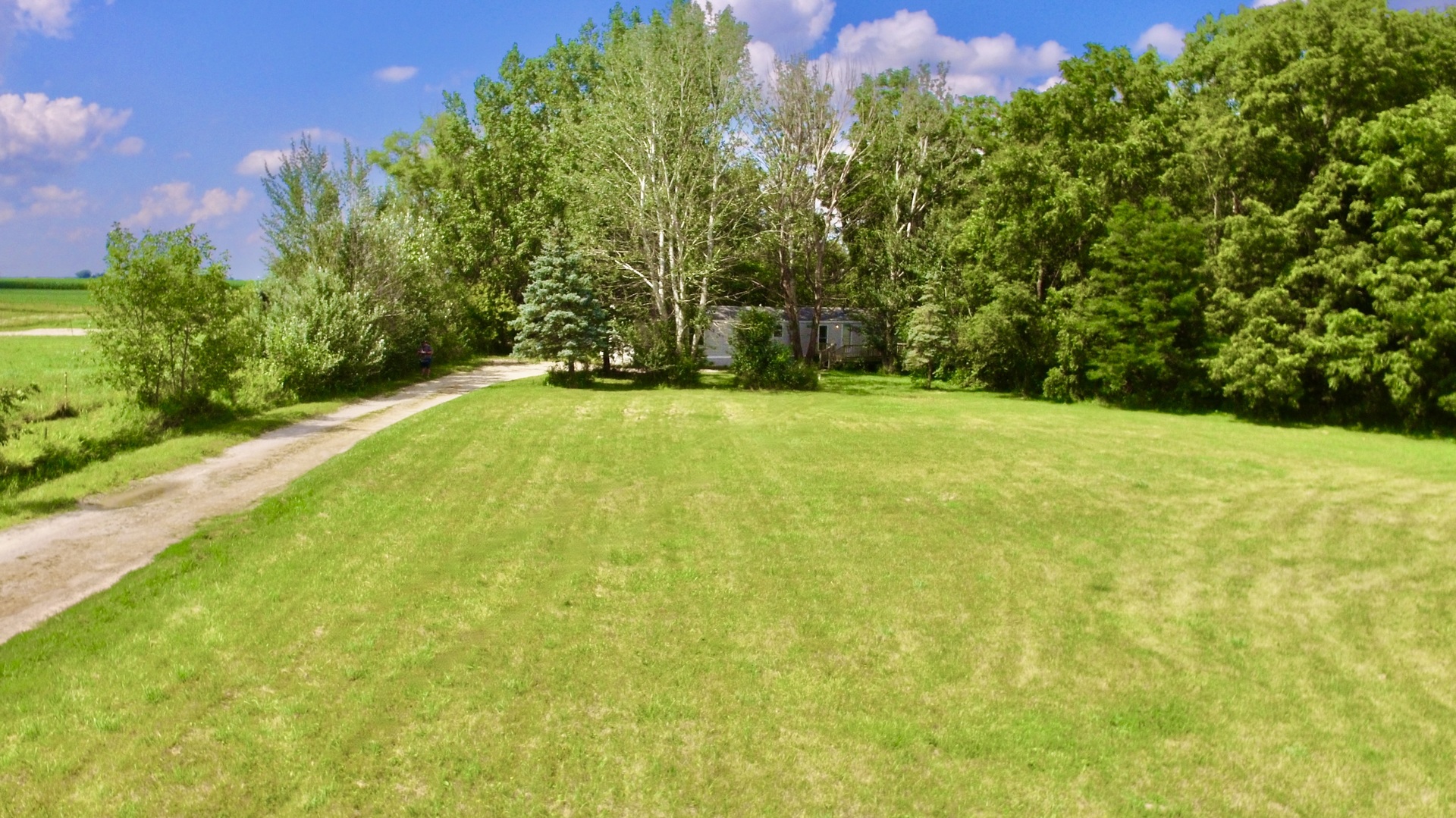 2085 N 4071st Road, Sheridan, IL 60551