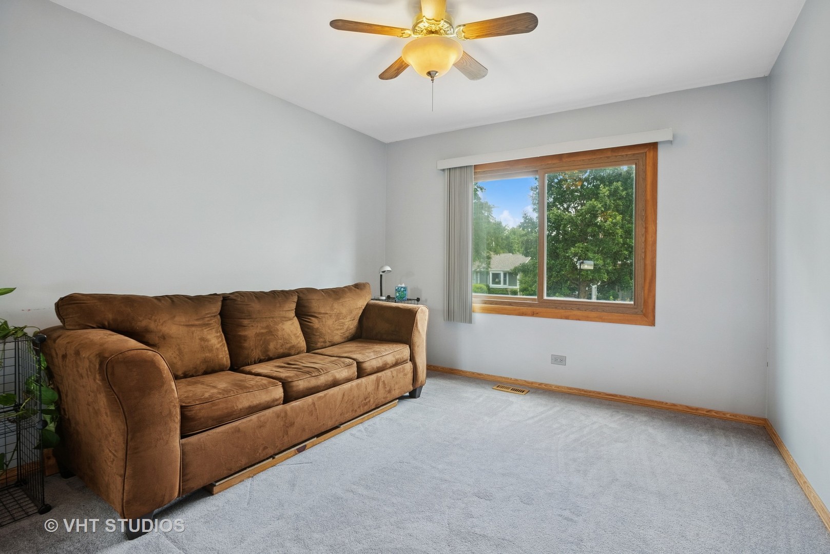800 Cardinal Lane, Elk Grove Village, IL 60007