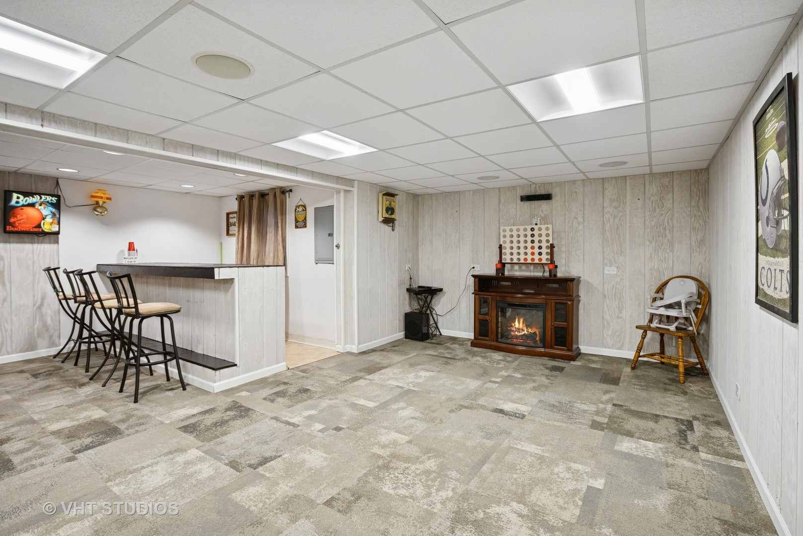 800 Cardinal Lane, Elk Grove Village, IL 60007
