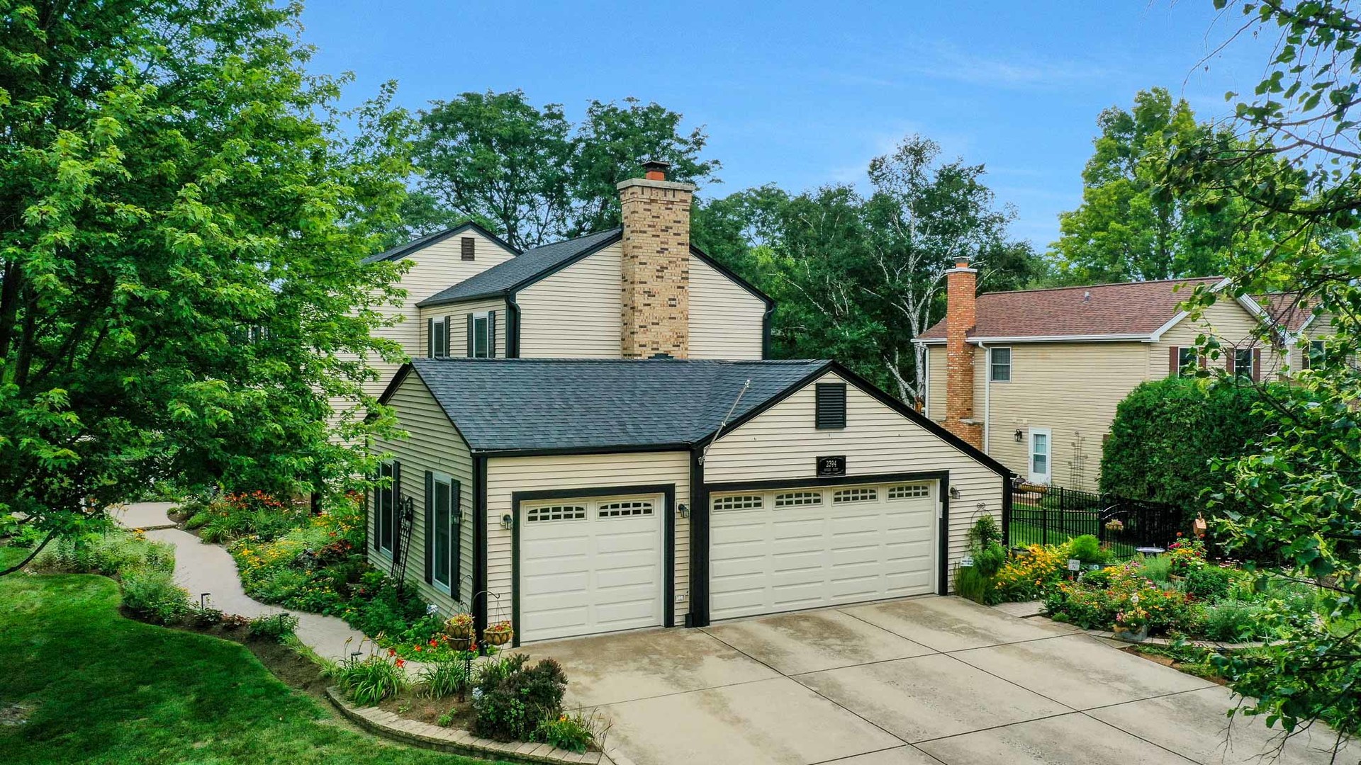 2394 Bayside Court, Lisle, IL 60532