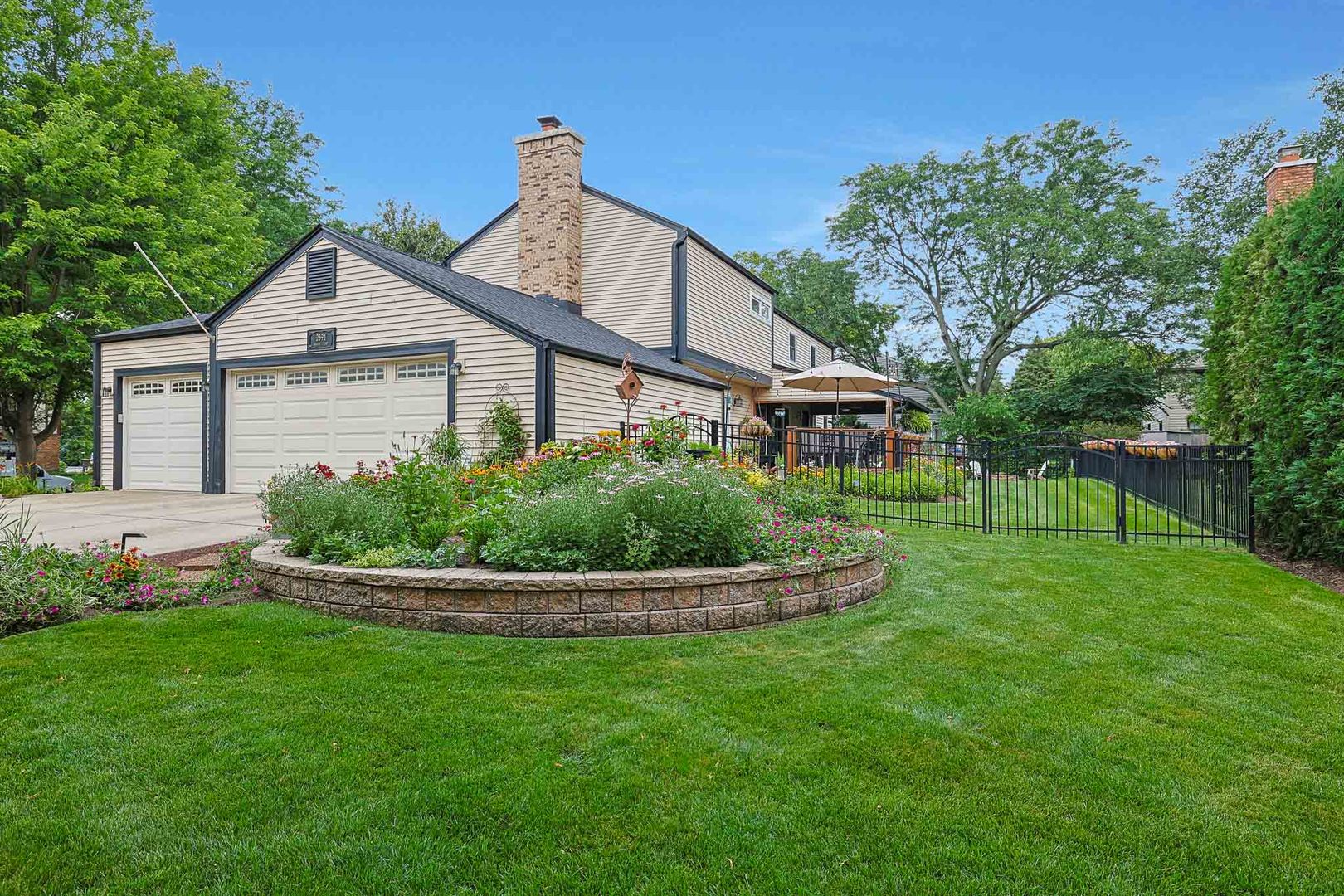2394 Bayside Court, Lisle, IL 60532