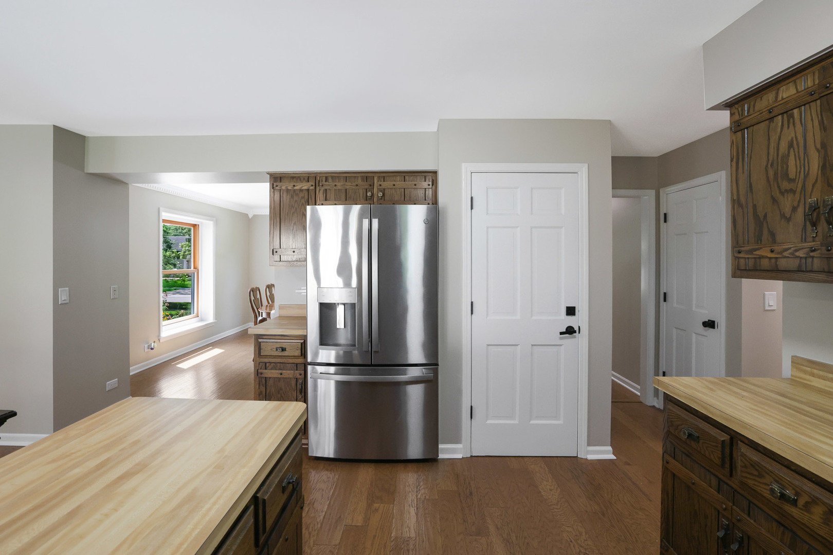 2394 Bayside Court, Lisle, IL 60532