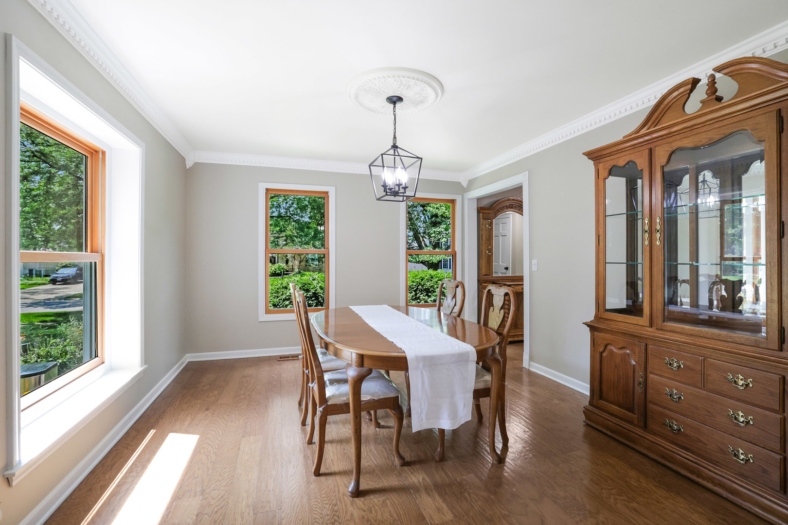 2394 Bayside Court, Lisle, IL 60532