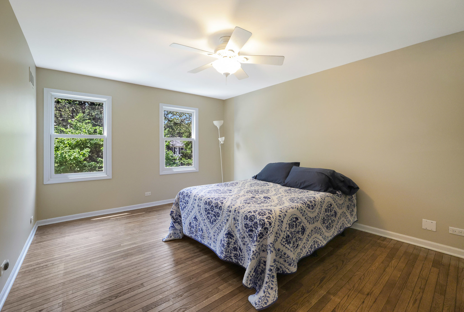 2394 Bayside Court, Lisle, IL 60532