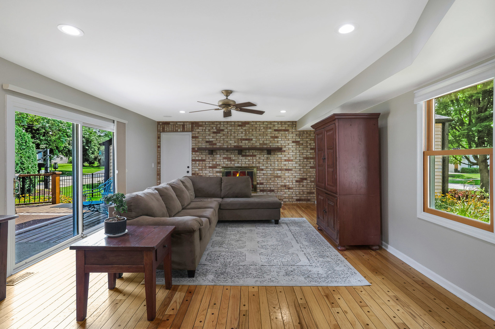 2394 Bayside Court, Lisle, IL 60532