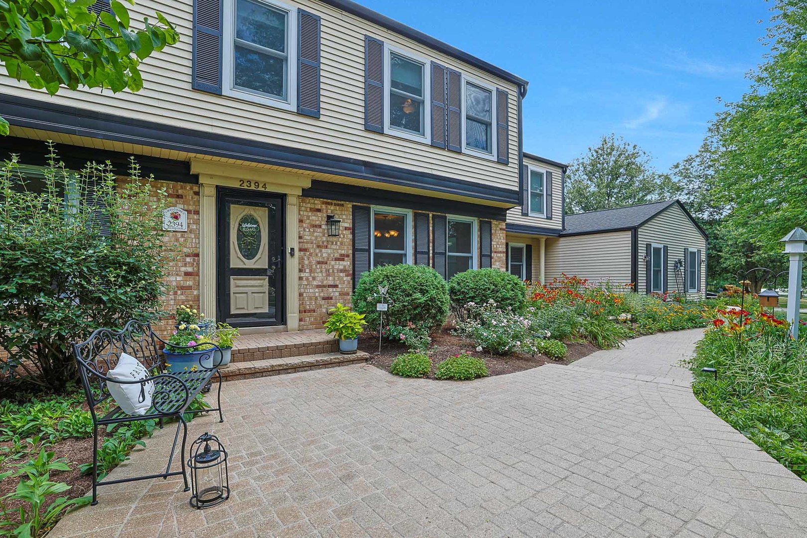 2394 Bayside Court, Lisle, IL 60532