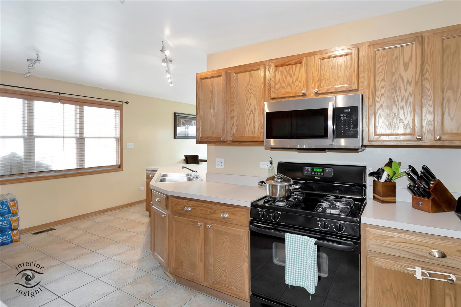 325 Hunters Drive, Beecher, IL 60401