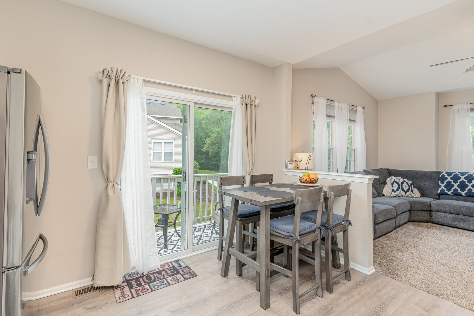 2901 Woodside Drive, Joliet, IL 60431
