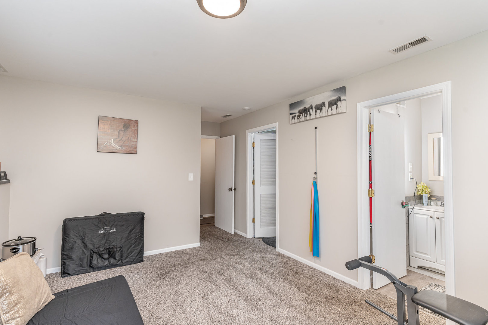 2901 Woodside Drive, Joliet, IL 60431