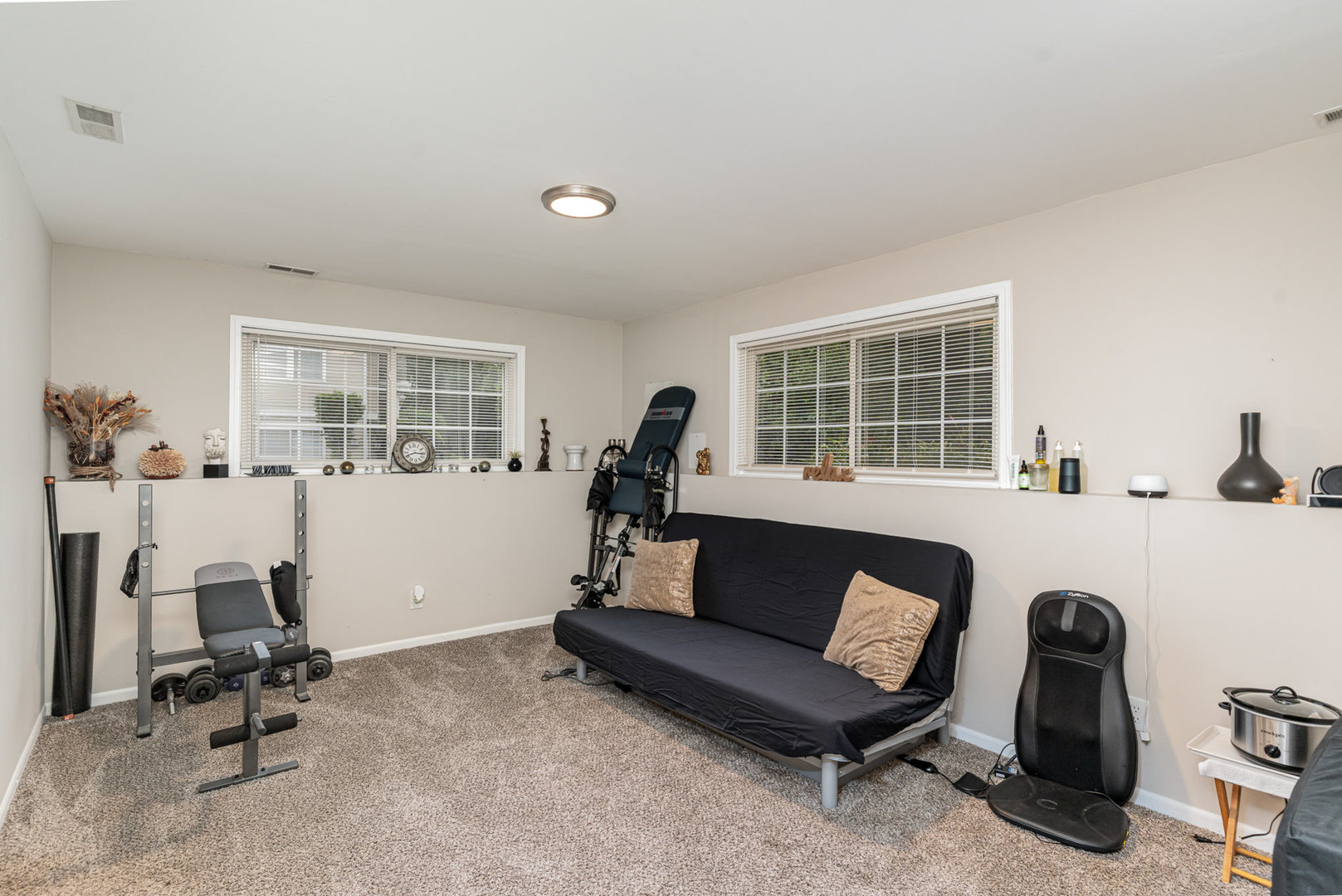2901 Woodside Drive, Joliet, IL 60431