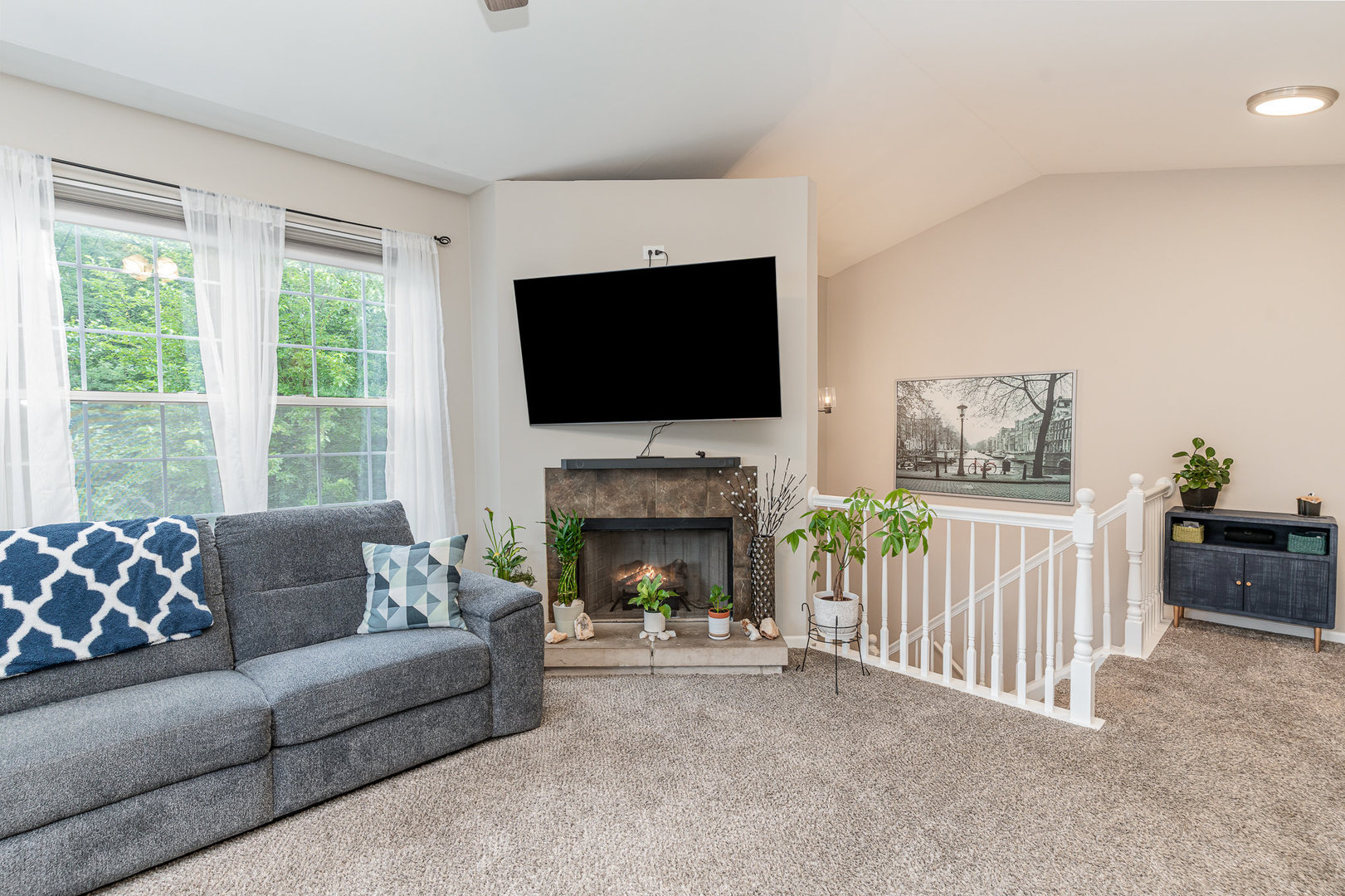2901 Woodside Drive, Joliet, IL 60431