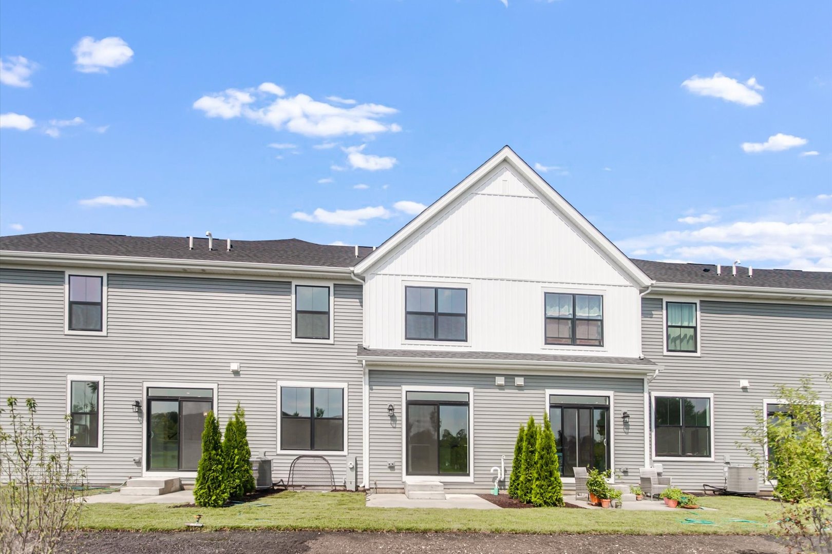 4318 Chelsea Manor Circle, Aurora, IL 60504