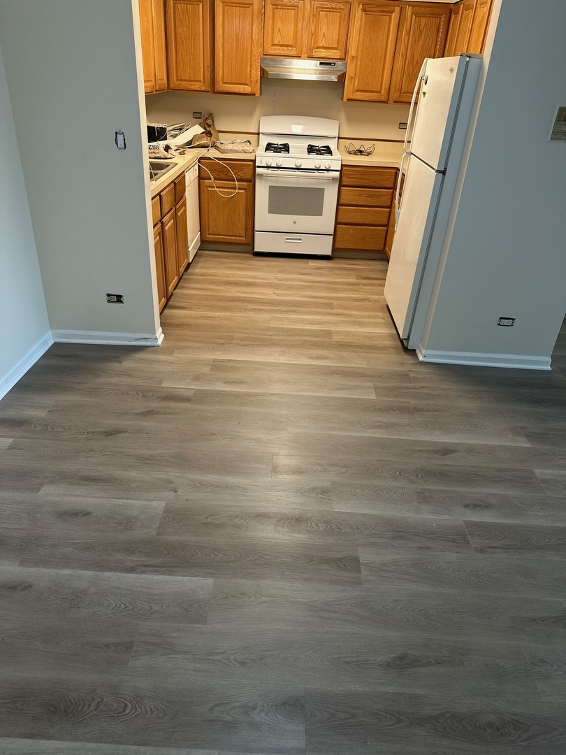 104 E Bailey Road #G, Naperville, IL 60565