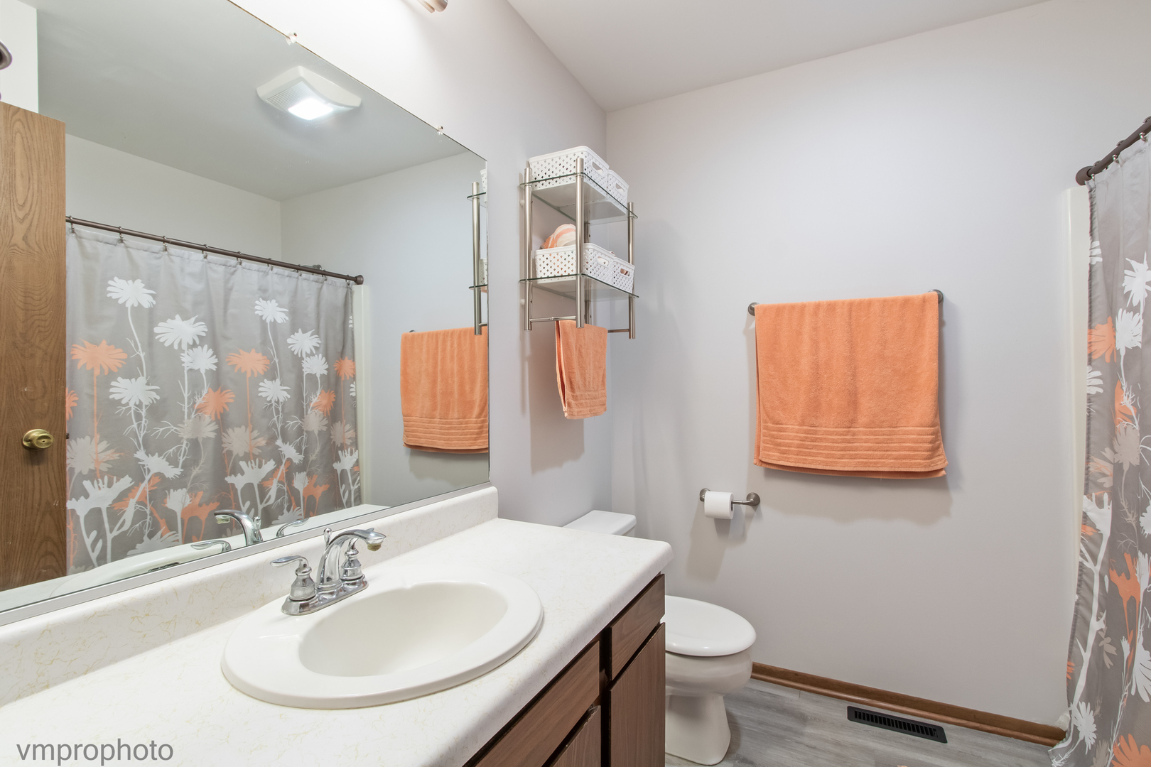4402 Elmleaf Drive, McHenry, IL 60051