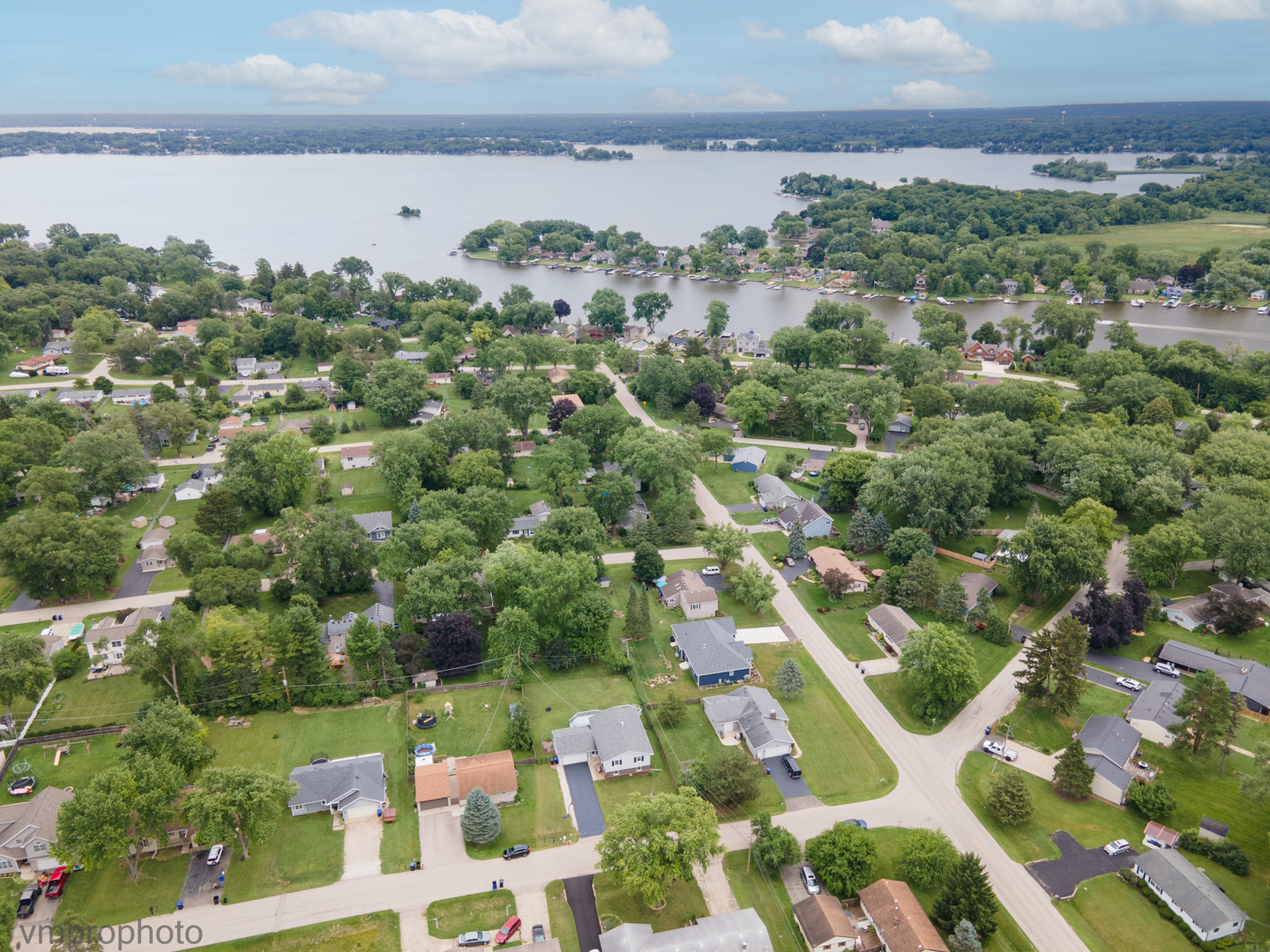 4402 Elmleaf Drive, McHenry, IL 60051
