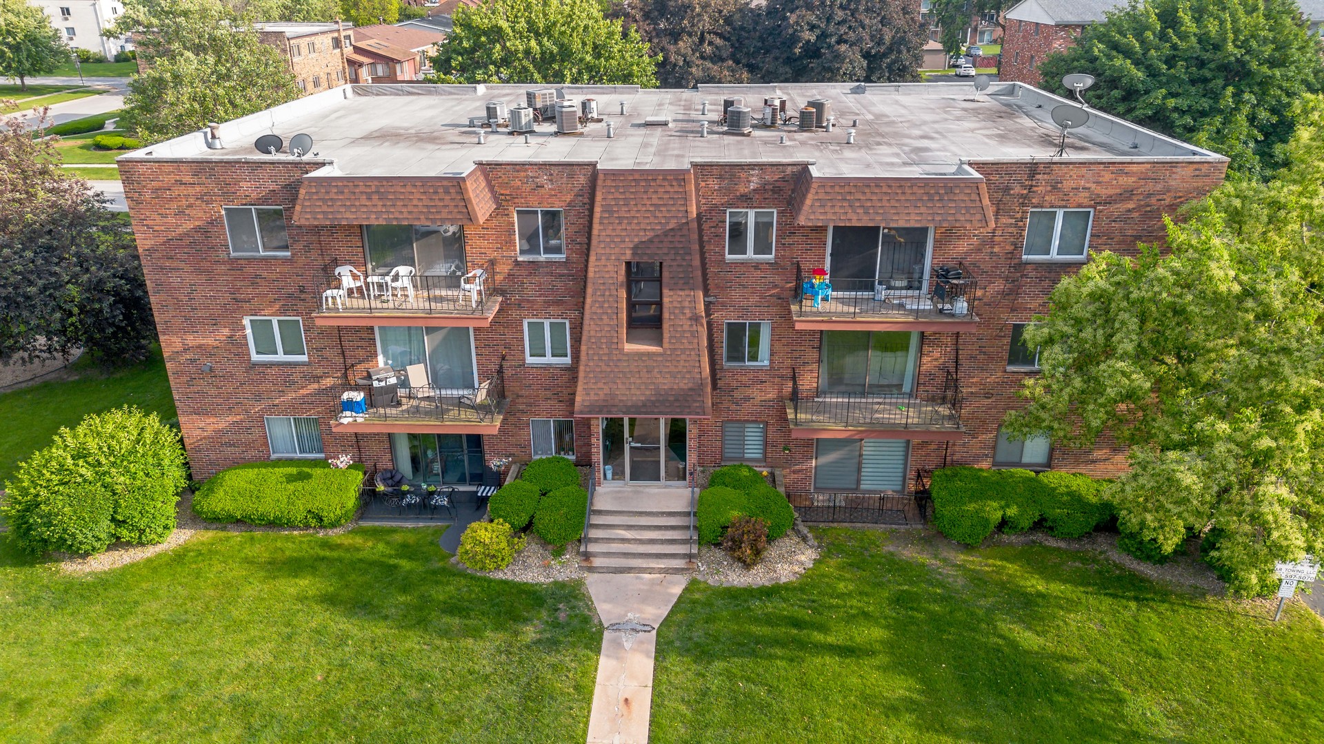 5704 128th Street #3D, Crestwood, IL 60418