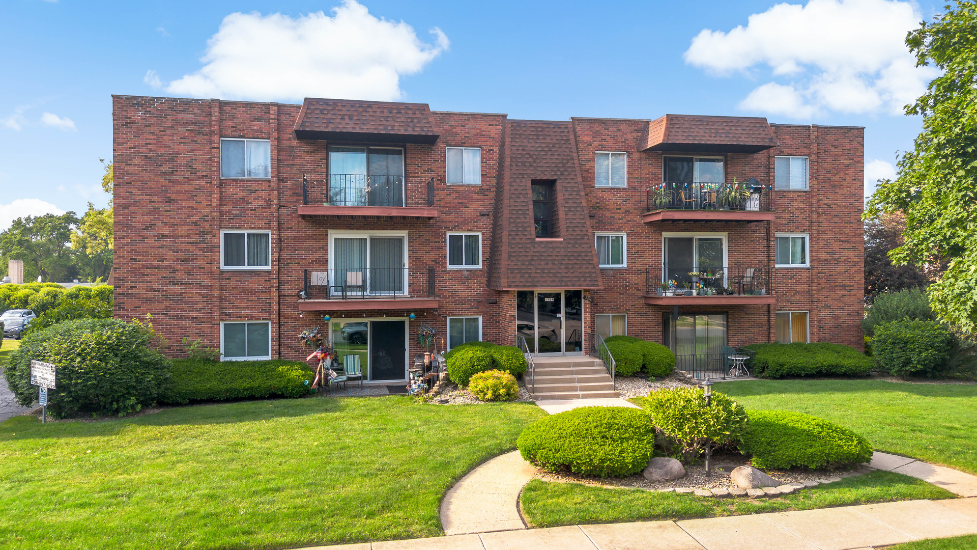 5704 128th Street #3D, Crestwood, IL 60418